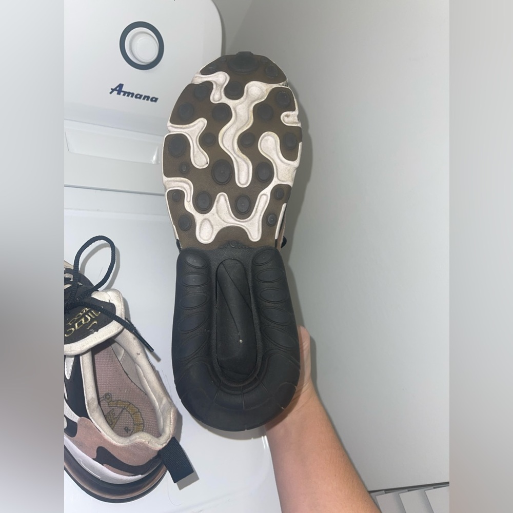 Nike Air 270 React - image 3